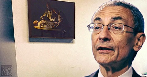 #PizzaGate: John Podesta poskytl rozhovor ve svém domě, na zdi je ale kanibalistický obraz dvou mužů s talíři a příbory nad mrtvolou muže.